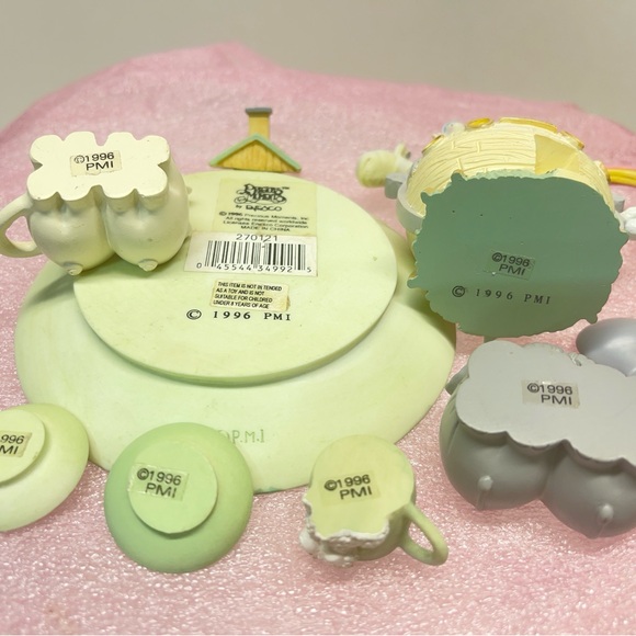 1996 Precious Moments Vintage Noah's Ark Mini Tea Set Collectible Bible Animals - Picture 9 of 10